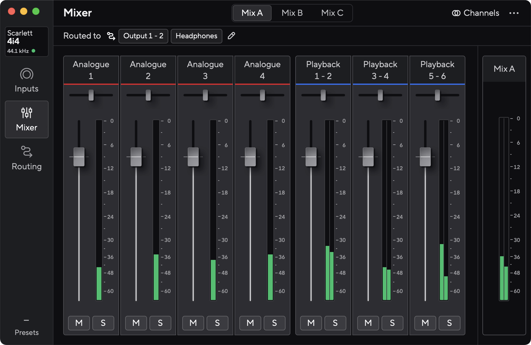 A screenshot of the Scarlett 4i4's default mixer view.