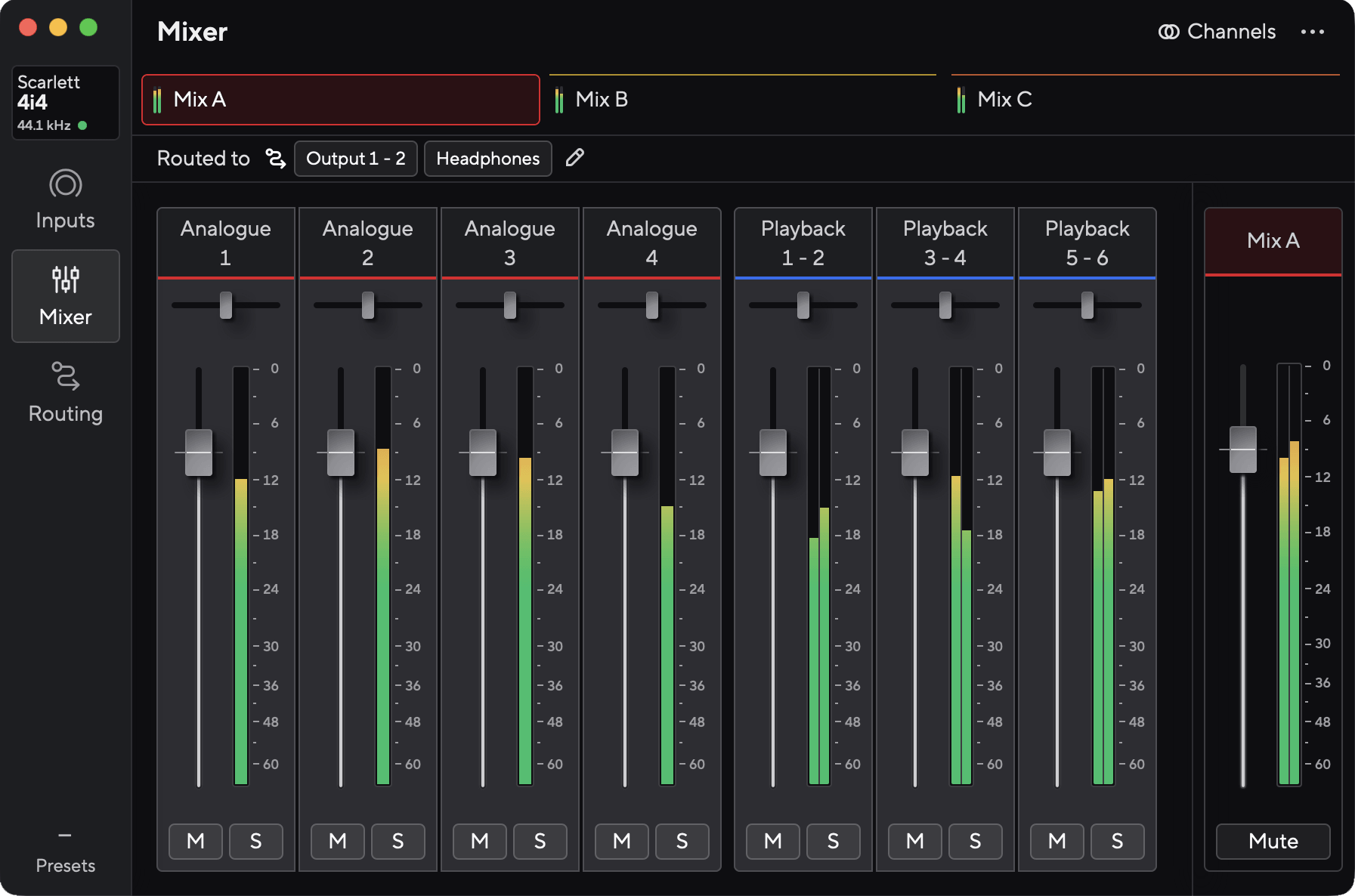 A screenshot of the Scarlett 4i4's default mixer view.